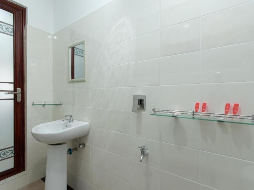 Oyo 44011 Weng Bee Guest House Kota Kinabalu Exterior photo