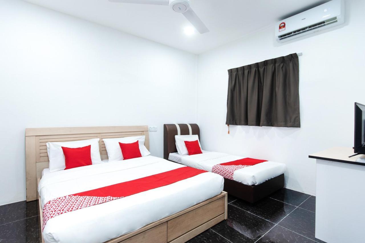 Oyo 44011 Weng Bee Guest House Kota Kinabalu Exterior photo
