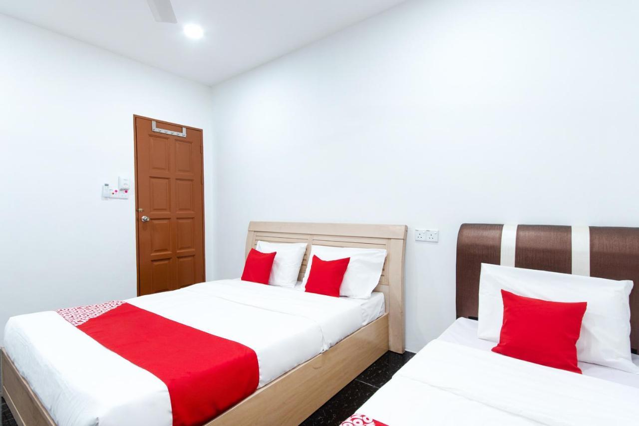 Oyo 44011 Weng Bee Guest House Kota Kinabalu Exterior photo