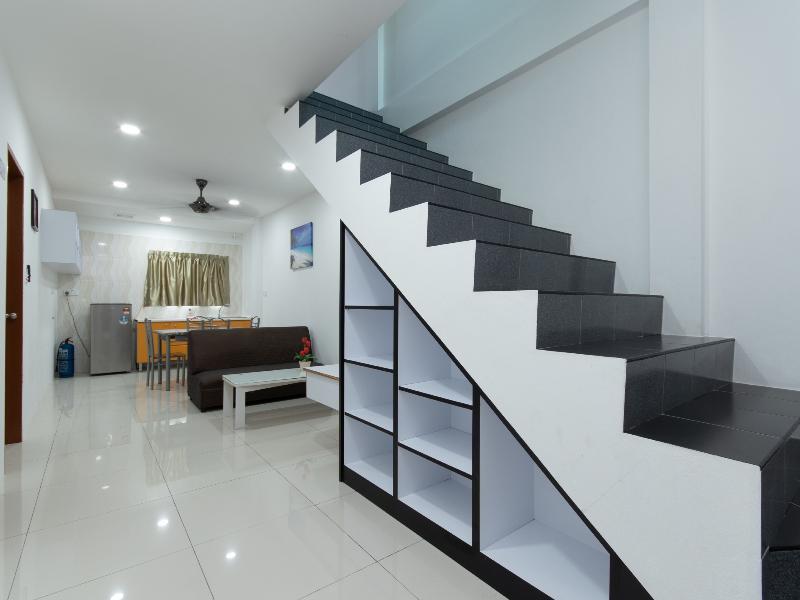 Oyo 44011 Weng Bee Guest House Kota Kinabalu Exterior photo